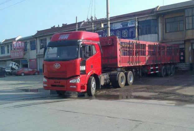 半挂车倒车技巧让你倒得又快又准,半挂车如何倒车的技巧视频