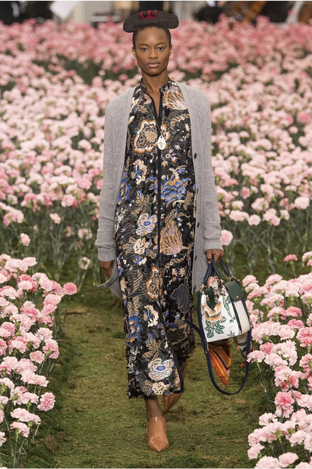 是什么让璎珞和如懿同时掏出了钱包？