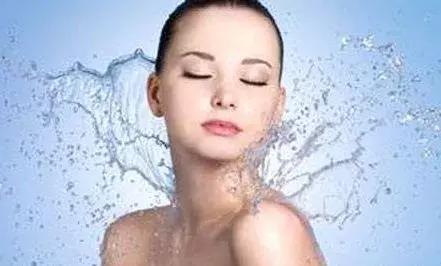 面对烂人该怎么做,当着众人的面给你难堪该如何面对