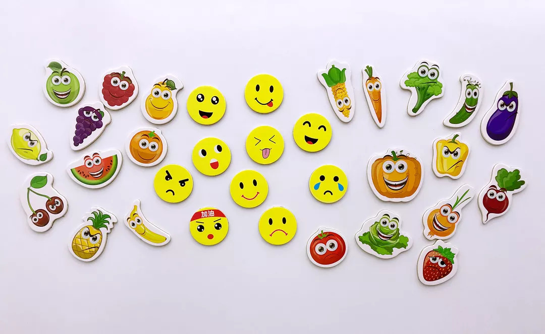 开团｜能画画、有磁力、超多配件、超高性价比的儿童涂鸦墙贴，看这里