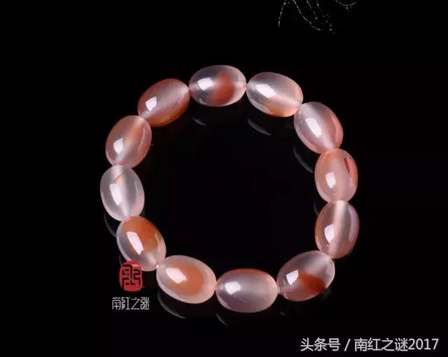 顶级南红和翡翠,南红和翡翠的区别