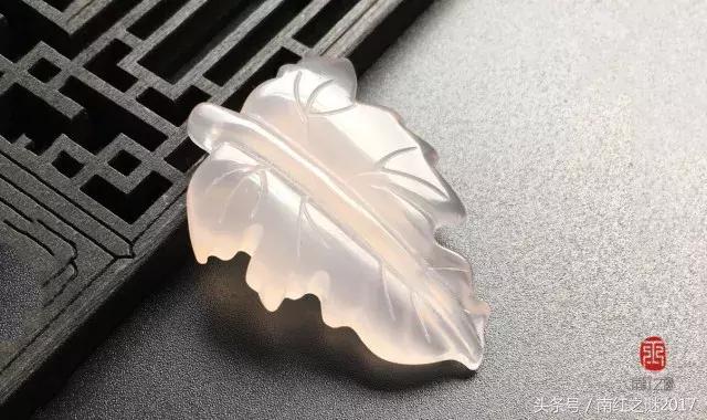 顶级南红和翡翠,南红和翡翠的区别