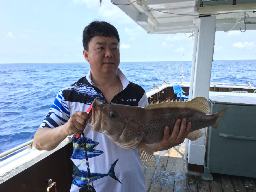 别让贫穷限制了想象力是谁说的,别让贫穷限制了我们的眼界