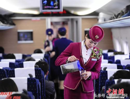 火车上遇到问题怎么找乘警,火车上遇到这种情况怎么办