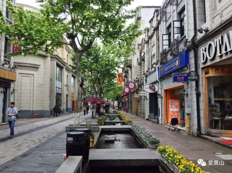 「关注」气势恢弘！黄山北站杭*站黄**场基本完工！