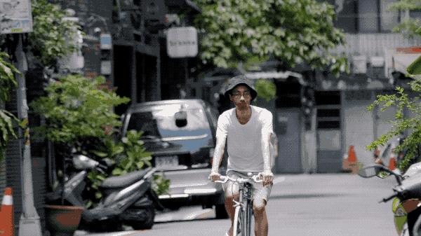 一个月入三万的人,一个月入3万的人