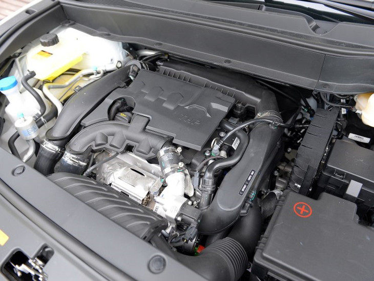 2019款风神ax7外观有几种颜色,2018新款东风风神ax7外观展示