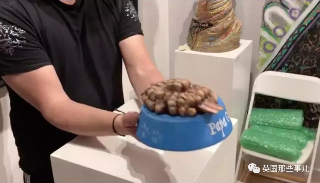 只爱恶作剧靠什么养家?他把所有东西变成纸捉弄人,这手艺简直了