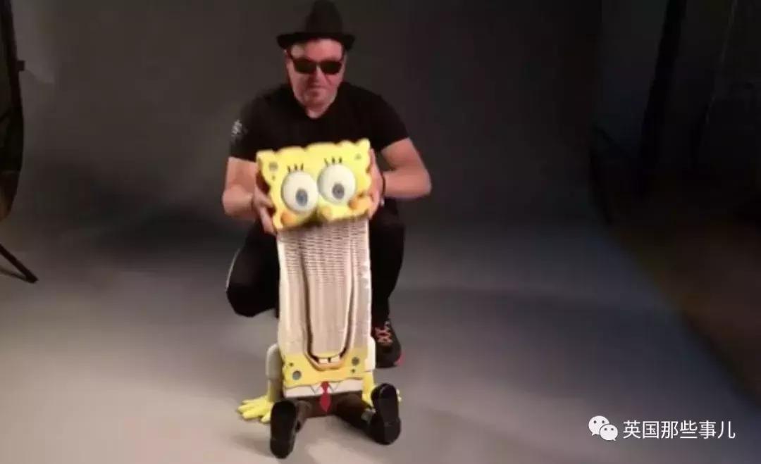 只爱恶作剧靠什么养家?他把所有东西变成纸捉弄人,这手艺简直了