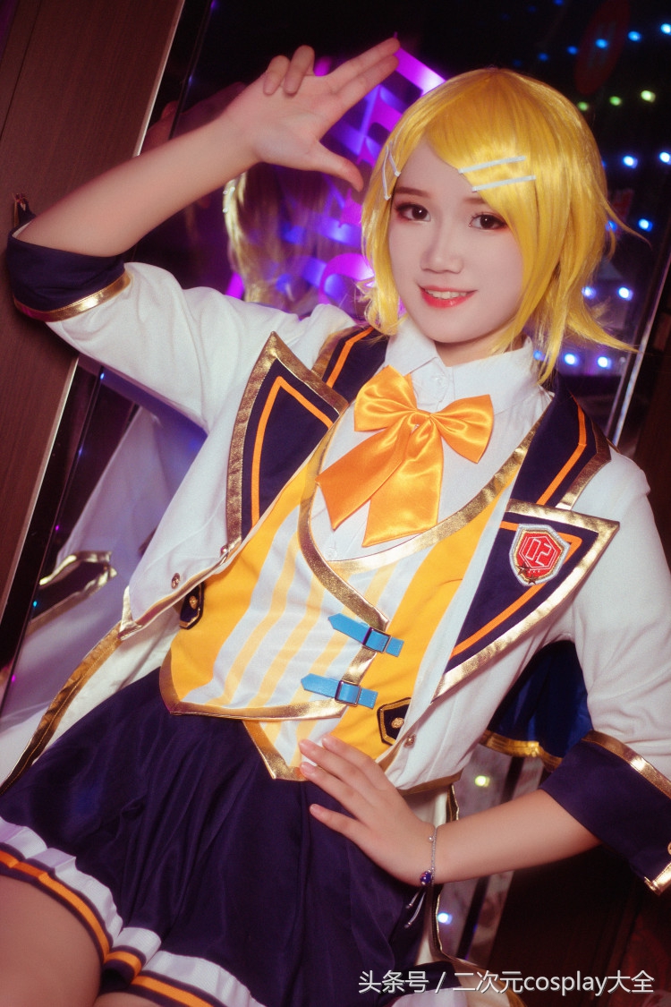 镜音莲和镜音铃cp,镜音铃双子游戏coser