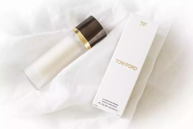 妆前乳涂太多会容易脱妆吗,妆前乳和粉底液怎么选