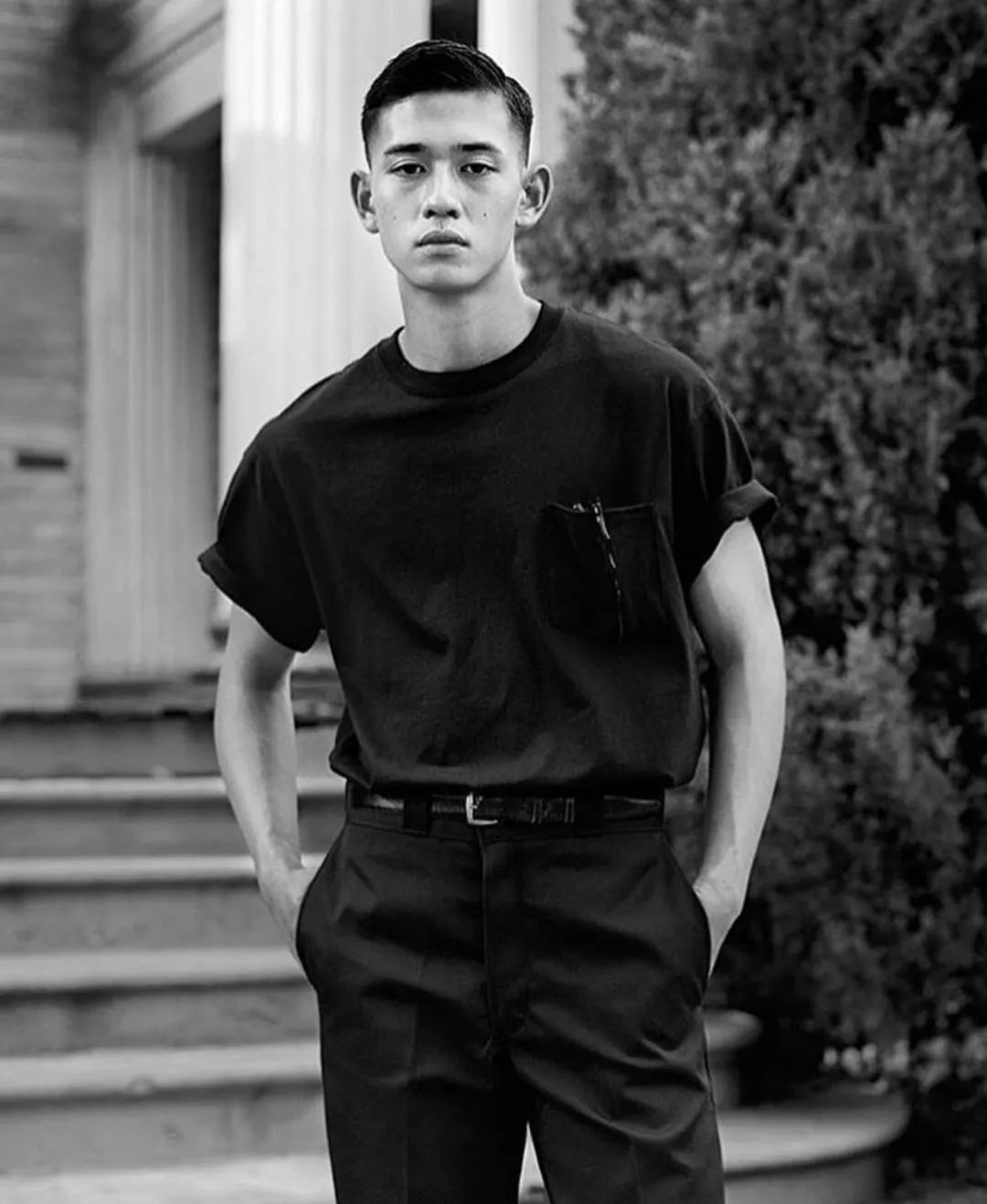 跟着他穿T恤,闭着眼睛都能选到对的款