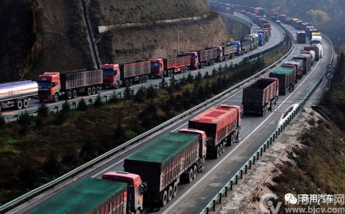 强烈呼吁删改GB1589对挂车栏板高度的不合理规定——中国何以在法理上没有专业的公路煤炭运输车辆?