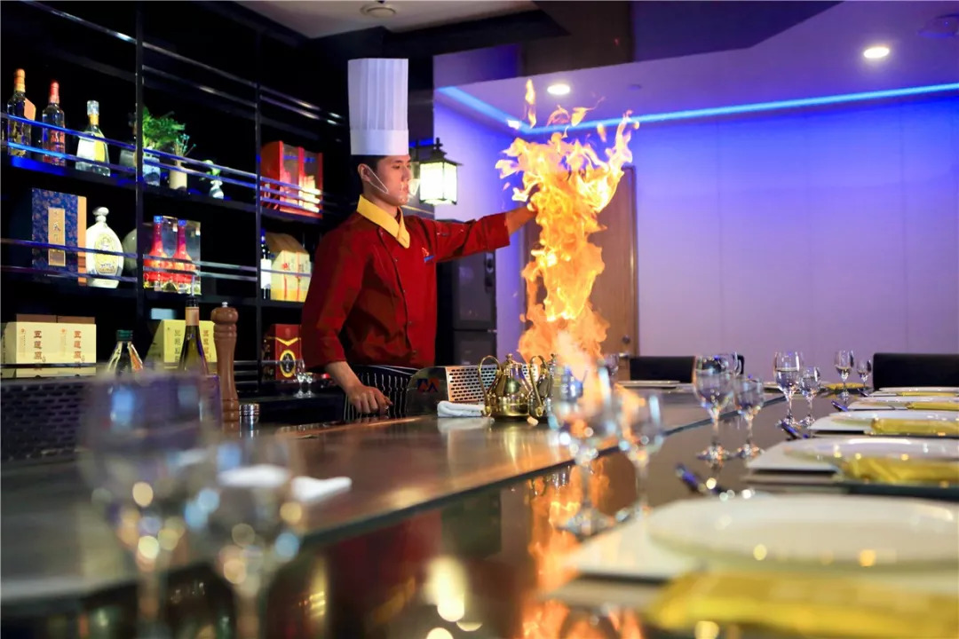 登上这艘神秘大船，体验24小时的时光穿越！