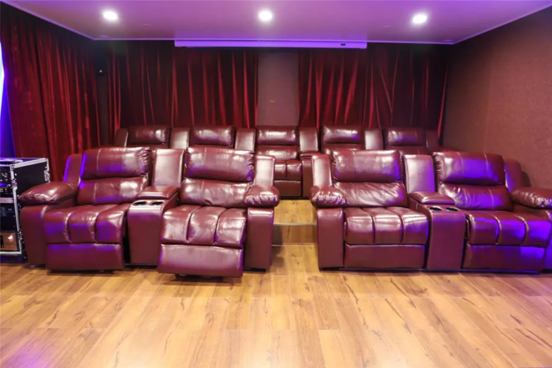 登上这艘神秘大船，体验24小时的时光穿越！