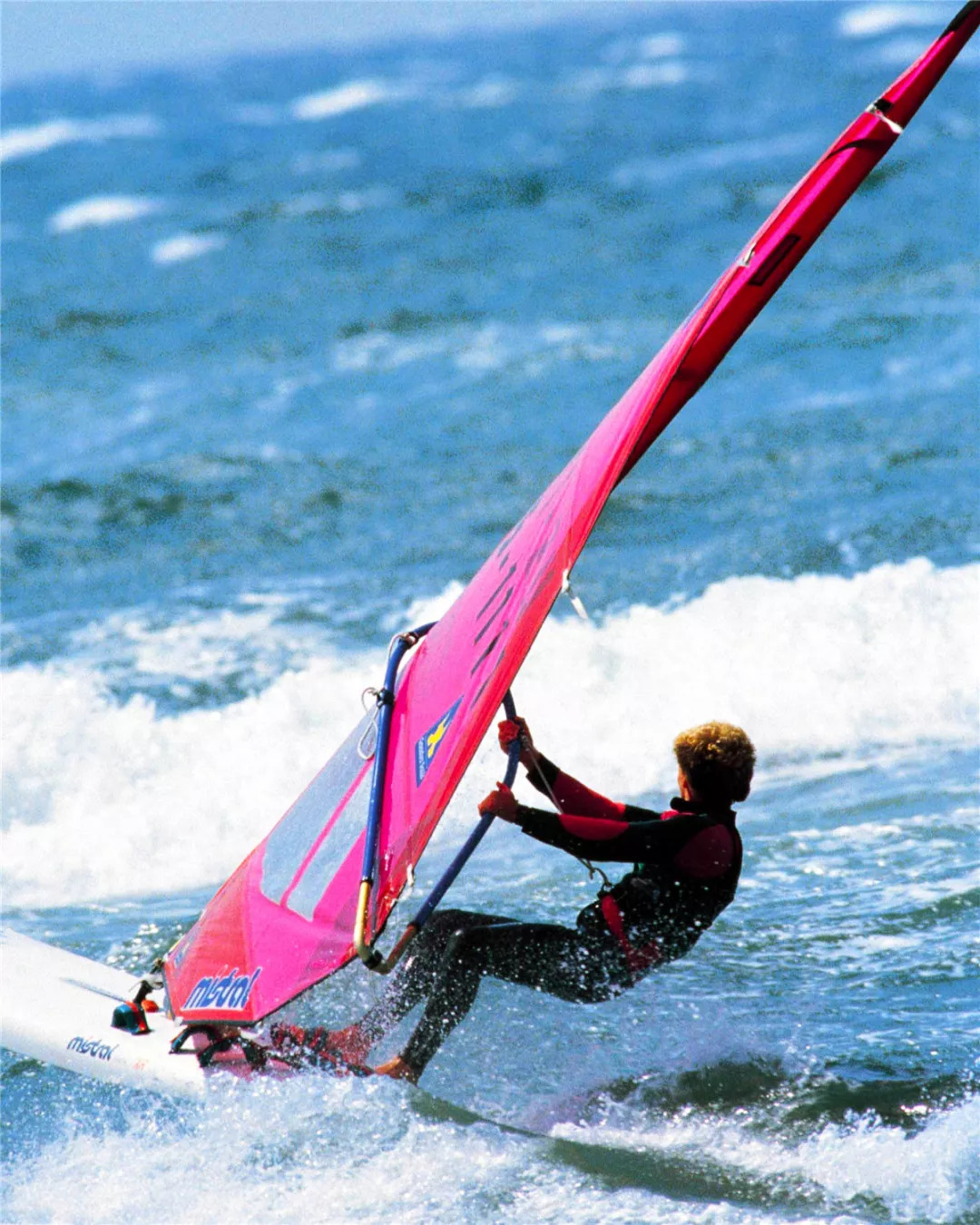 登上这艘神秘大船，体验24小时的时光穿越！