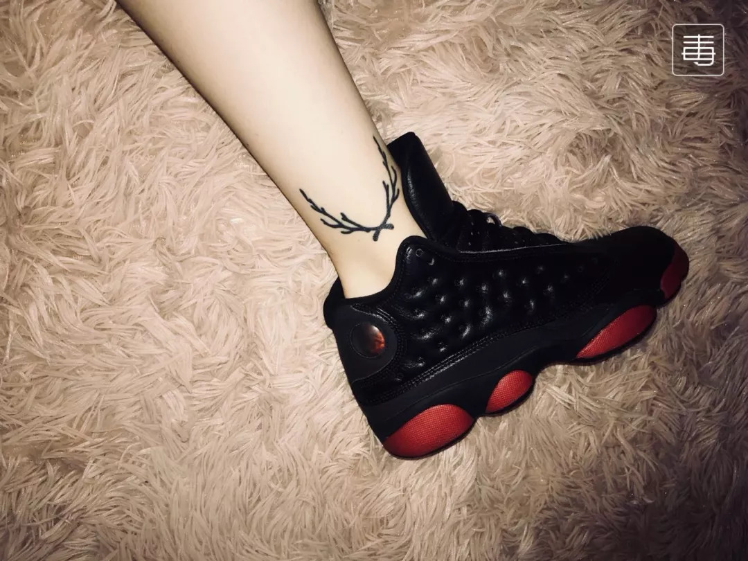 直男拍照拍鞋技巧,拍鞋怎么拍出高级感男生上脚