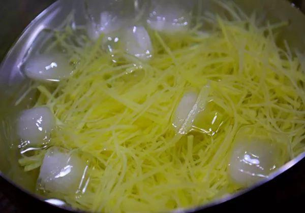 土豆丝怎么简单切,土豆丝怎么切丝家常