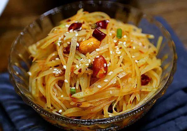 土豆丝怎么简单切,土豆丝怎么切丝家常