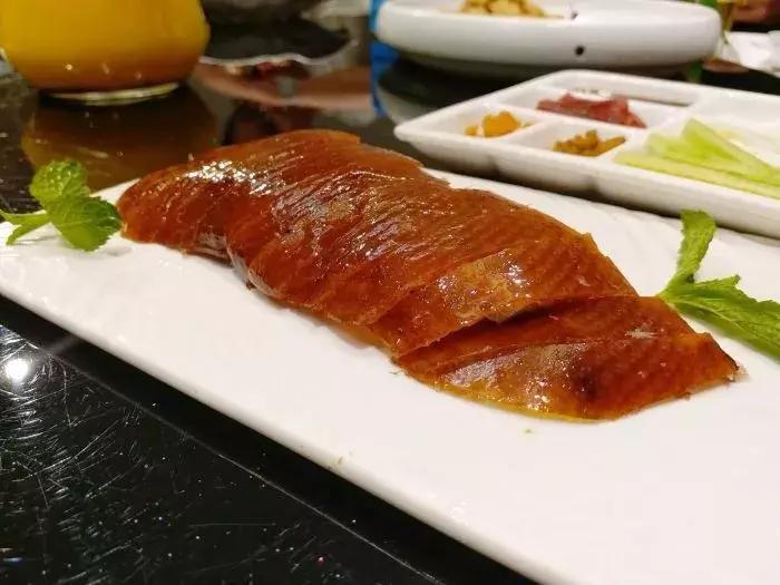 长春哪里可以买到正宗烤鸭,长春去哪吃烤鸭