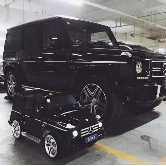 傅恒晒200万手表被群嘲真正的贵族少爷如何晒富有？