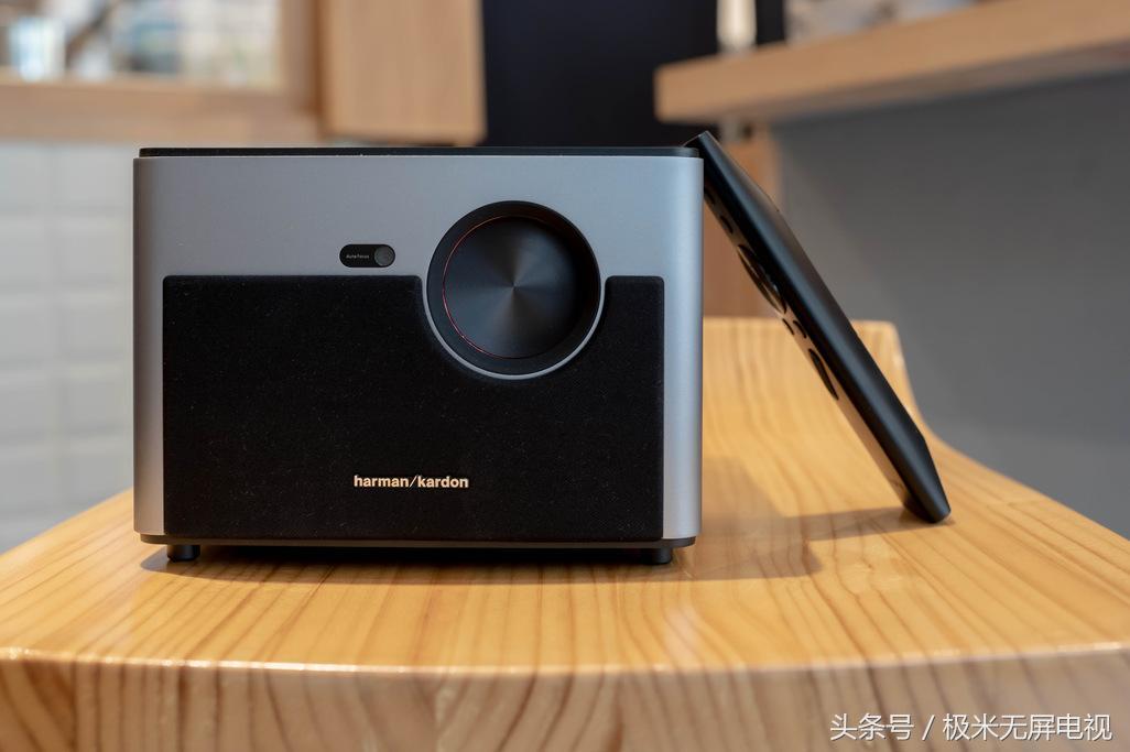 如何选择一台好的家用投影,家用投影选择哪种方式