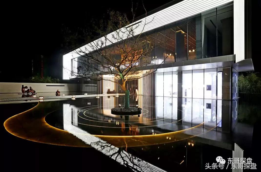 当年错过我的人你后悔吗,当年错过的那个人你后悔了吗