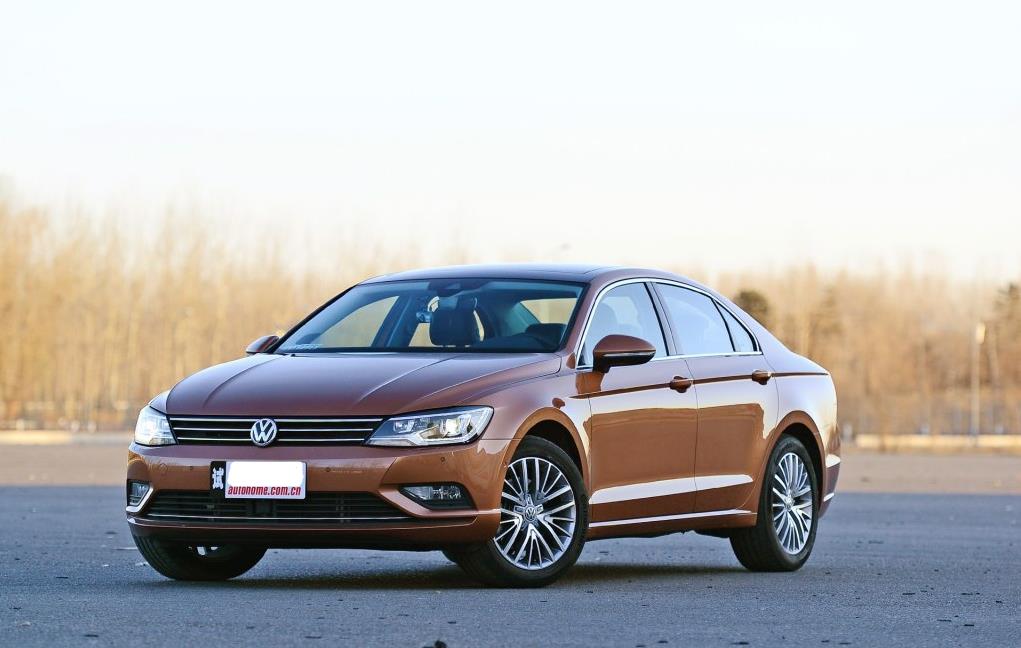 大众凌渡舒适版测评,宽体轿跑凌渡价格