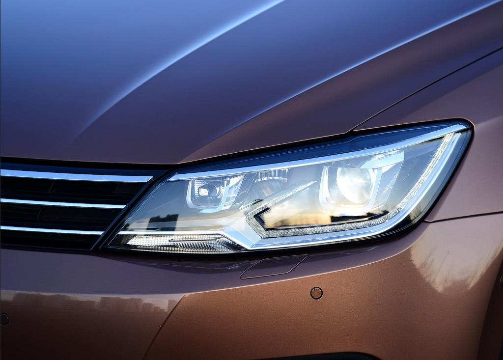 大众凌渡舒适版测评,宽体轿跑凌渡价格