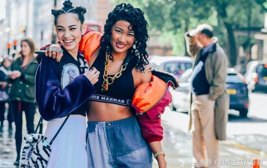 运动服非要整套穿才好看吗,长款运动服怎么搭配