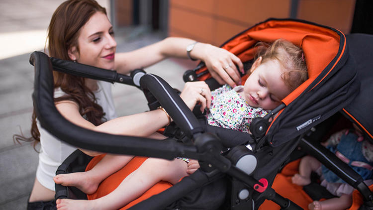 双胞胎推车注意什么,家有双胞胎买什么车