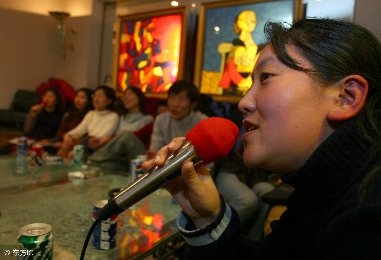 开始学唱歌总觉得很累,学唱歌老是学不会要放弃吗