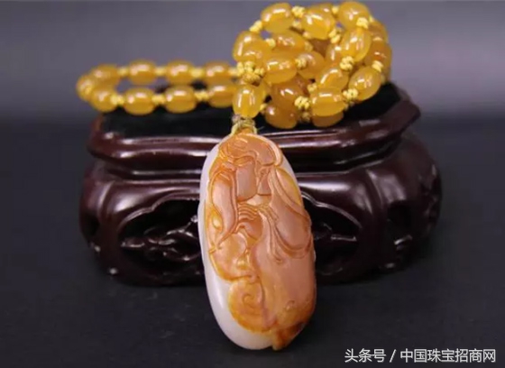 和田玉越戴棉絮越干,和田玉能不能越戴越透