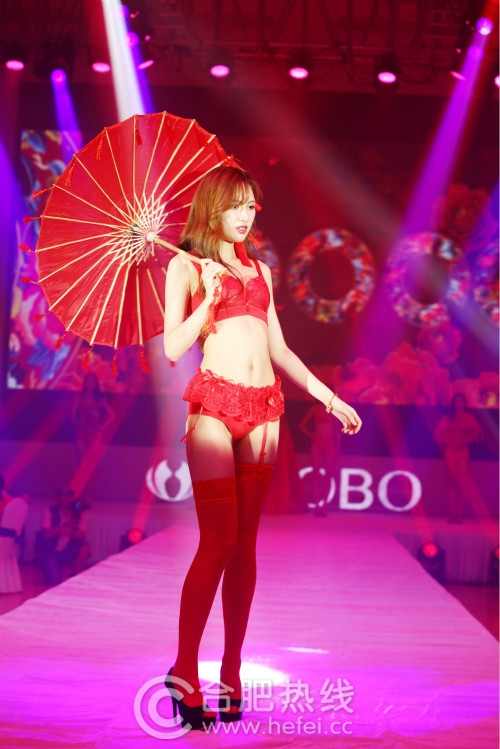 好波内衣年会,好波内衣时代广场店