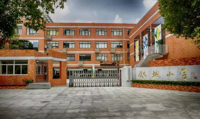 龙江育龙学区房三室两厅房源,佛山顺德龙江学区房一览表