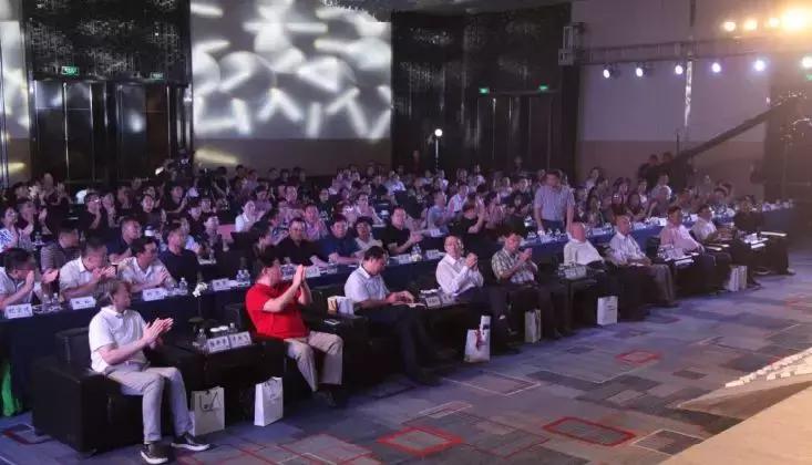 江平做了什么贡献,江平生意兴隆