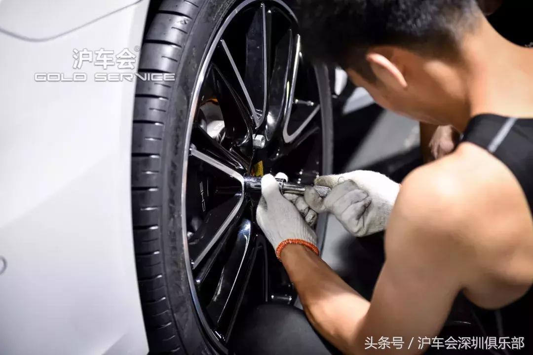 保时捷帕拉梅拉轮毂盖选配多少钱,保时捷帕拉梅拉后背盖车衣