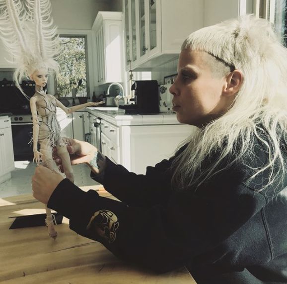 淇勭綏鏂秴鍙埍娲嬪▋濞冨皬濂冲,淇勭綏鏂┐鍎挎磱濞冨▋鐪熶汉