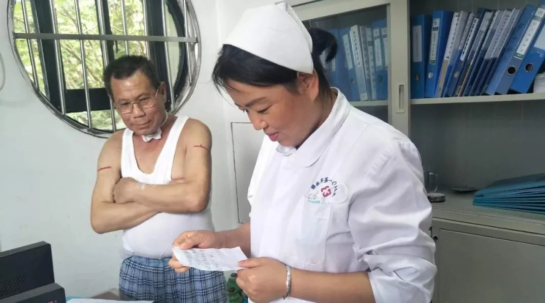 病人不能言语怎么写护理记录,病人不能讲话怎么交流