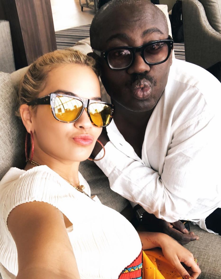 崇尚自由的RitaOra，百变穿衣打破界限