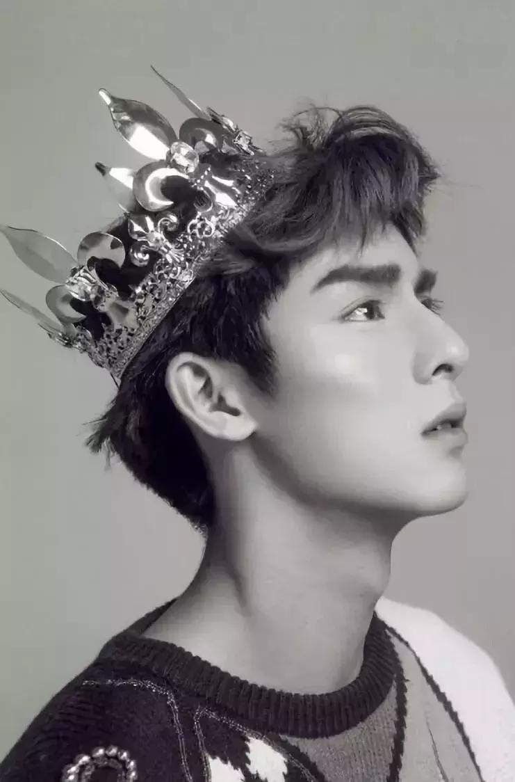 王皓轩宋继扬李泊文拍陈情令花絮,王皓轩沙海陈情令反差