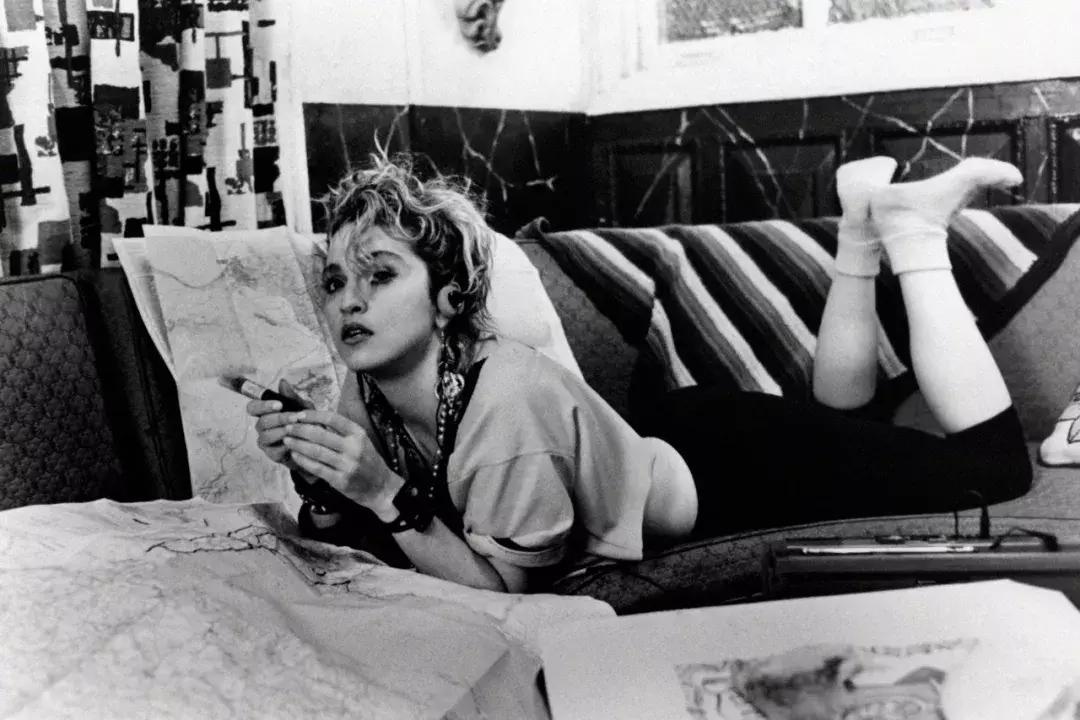 已经步入花甲之年,已进入了花甲之年