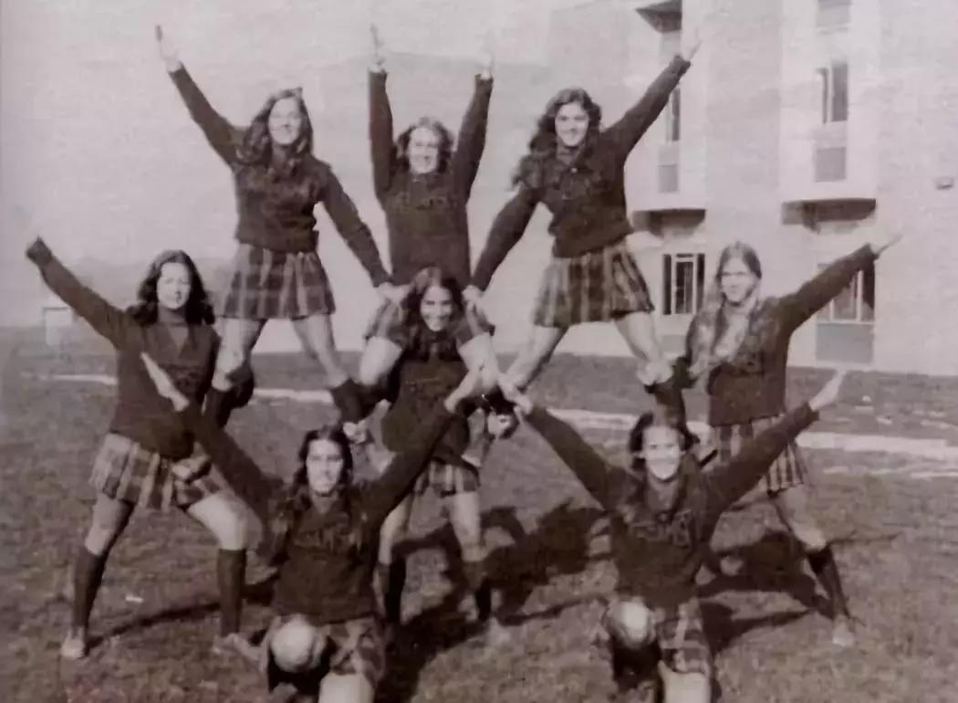 已经步入花甲之年,已进入了花甲之年