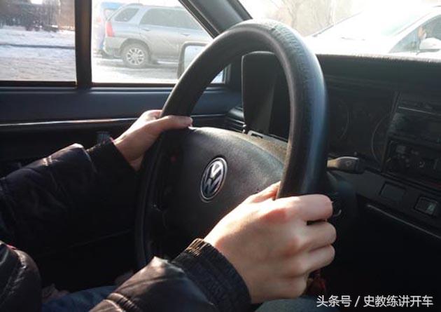 科三考试靠边停车熄火了怎么办,科三考试停车起步老是熄火怎么办