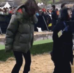 周迅说等我们老了,44岁周迅终于老了