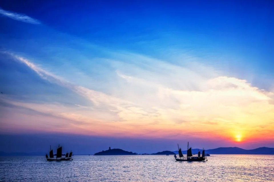 对联是一种对偶文学,对联的有趣形式