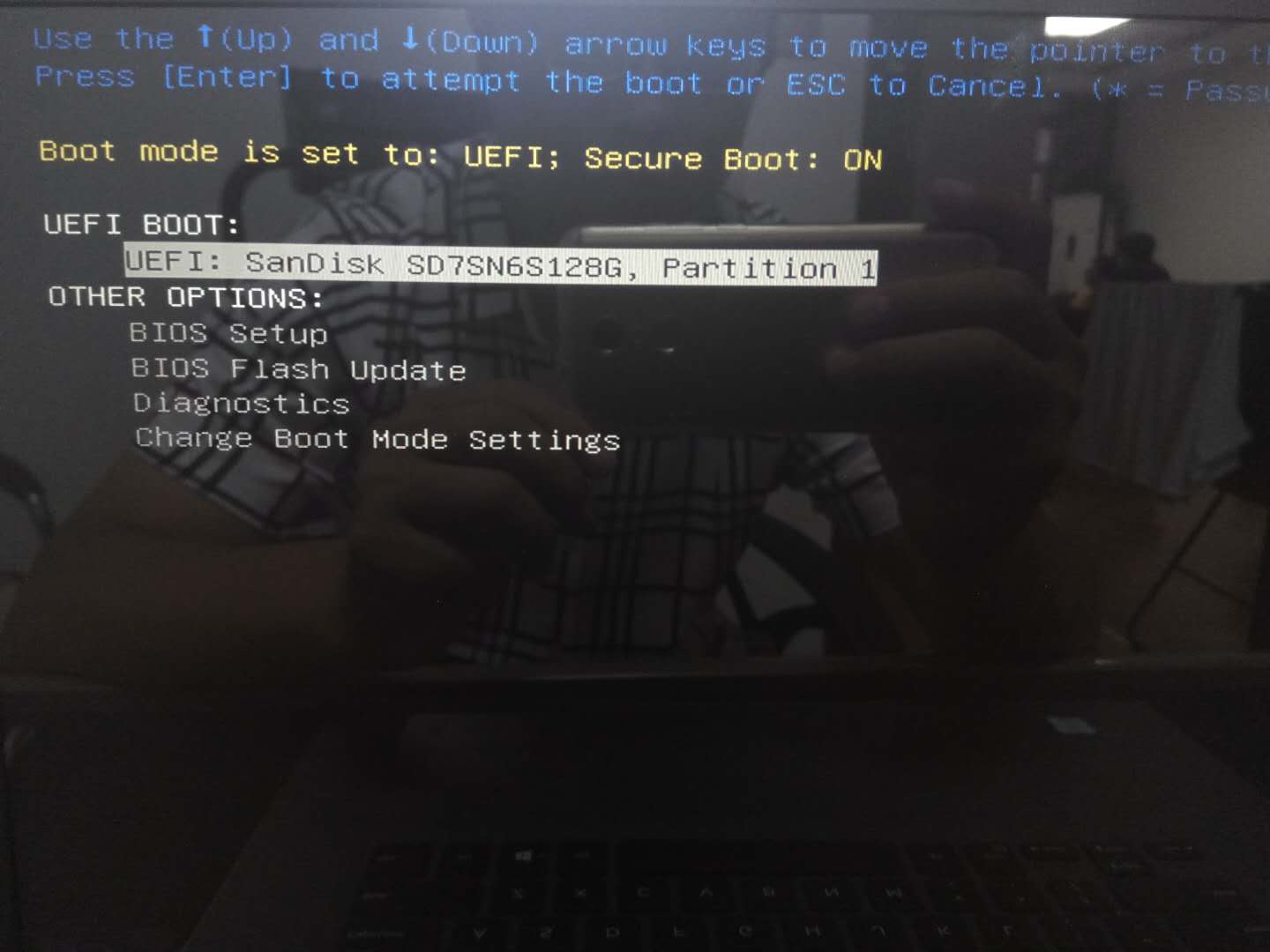 戴尔笔记本系统崩溃怎么重装系统,戴尔i7笔记本怎么重装系统