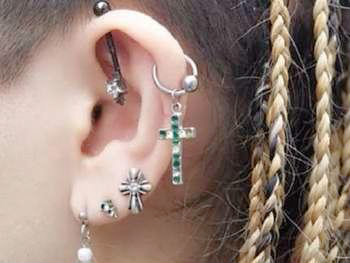 打耳钉会不会发病,打耳洞纹眉容易得传染病