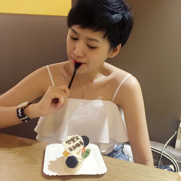 短发留发尴尬期40岁,短发怎么留长才不会尴尬