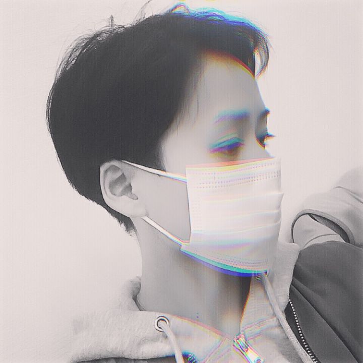 短发留发尴尬期40岁,短发怎么留长才不会尴尬